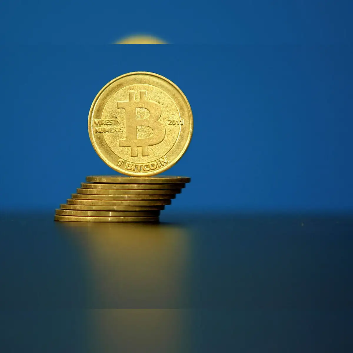 Bitcoin Share Price: Bitcoin surges past $4,000 for the first time ever;  rallies 300% in 2017