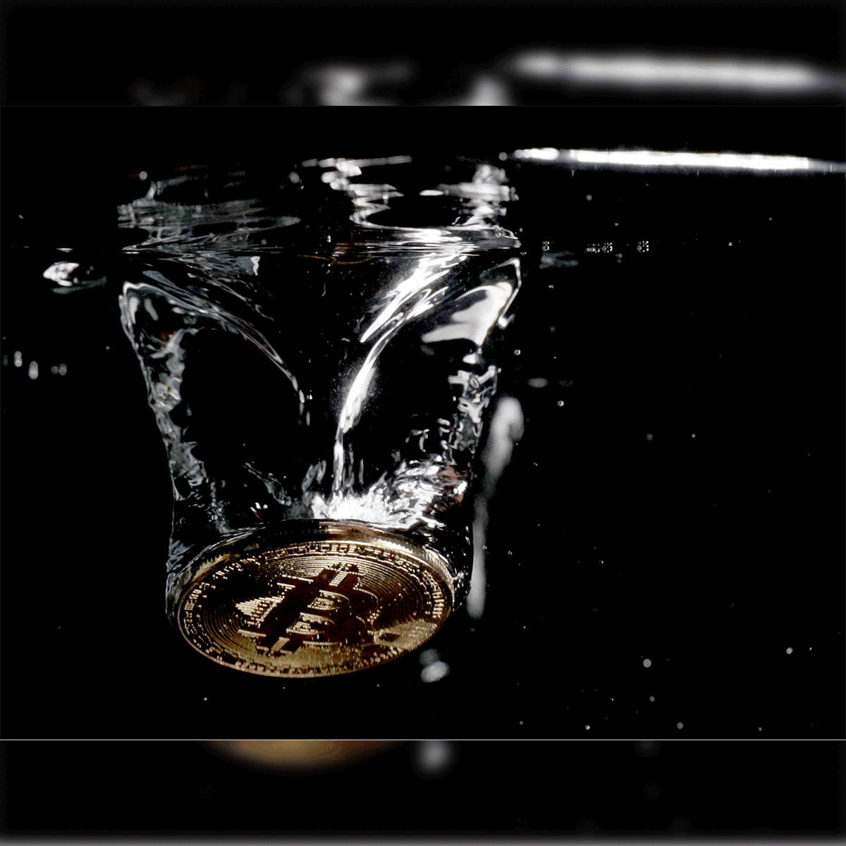 crypto exchange: ED freezes Rs 370 cr in bank accounts of crypto exchange -  The Economic Times