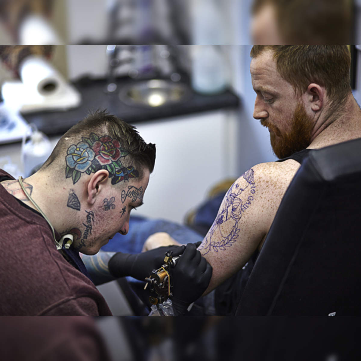 Med Tech. Запись со стены. | Dumbbell tattoo, Tattoos for guys, Tattoo  styles