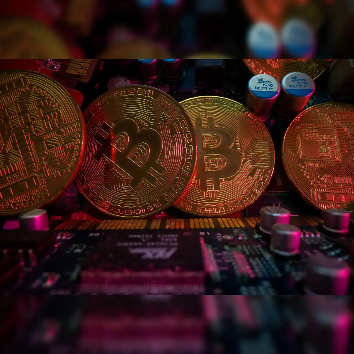 Pakistan govt accelerates push for cryptocurrency adoption: Report - The  Economic Times