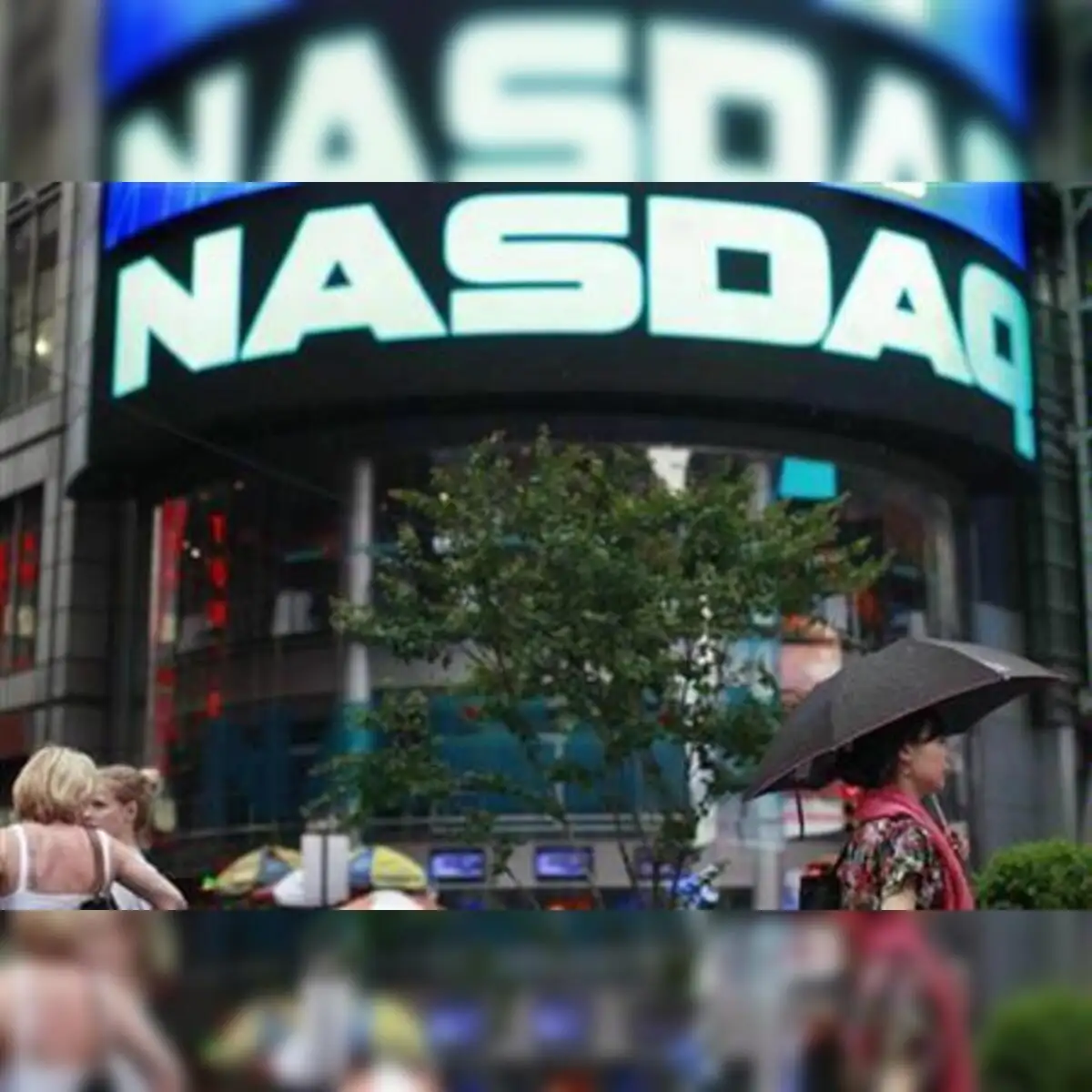 Consul General rings Nasdaq closing bell on I-day - The Economic Times