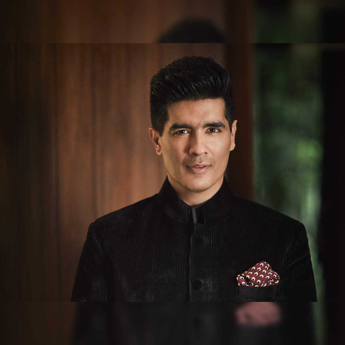 Ranveer Singh black suit  Fashion suits for men, Dress suits for men, Men  fashion casual shirts