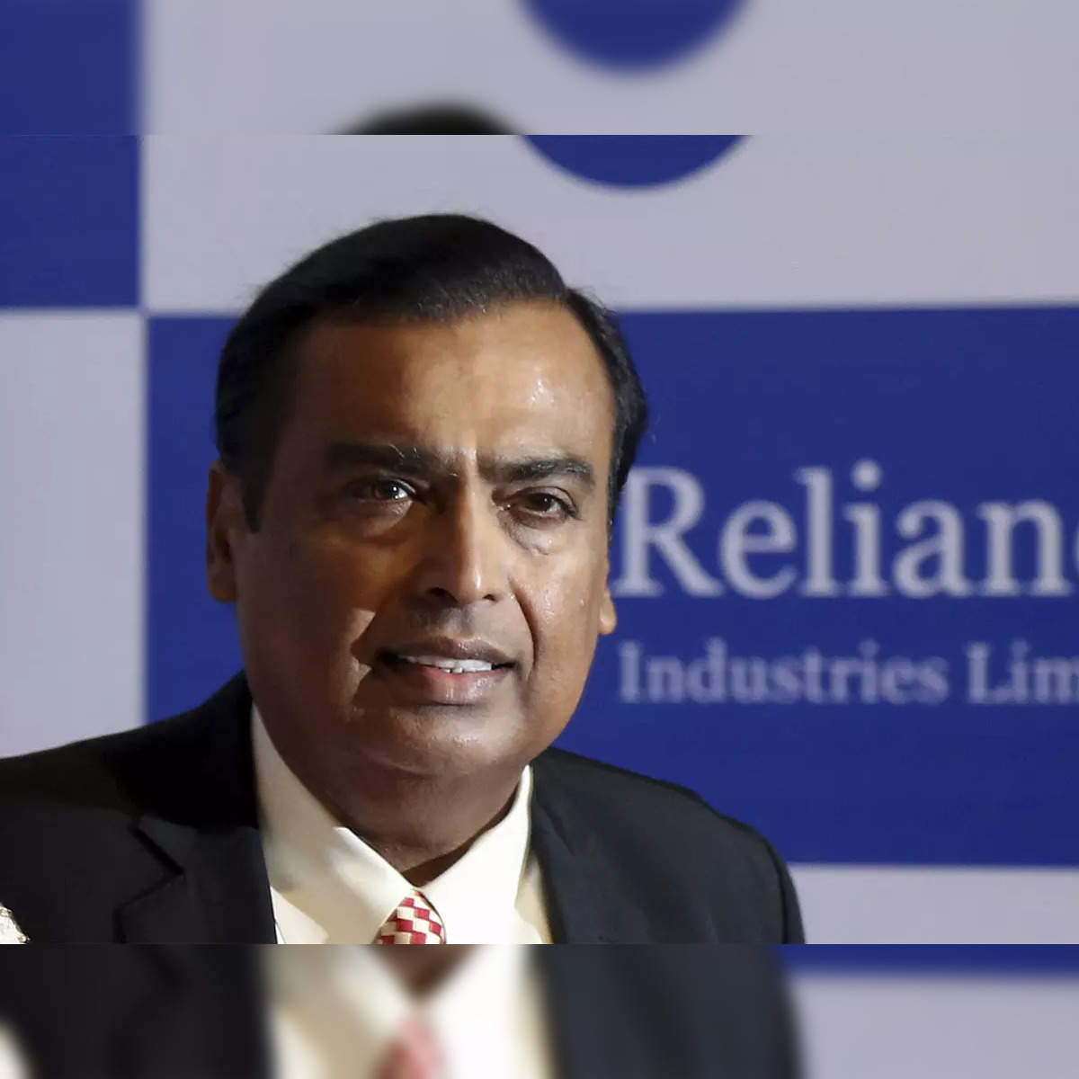 Reliance Retail aims to double borrowing cap to ₹1 lakh crore