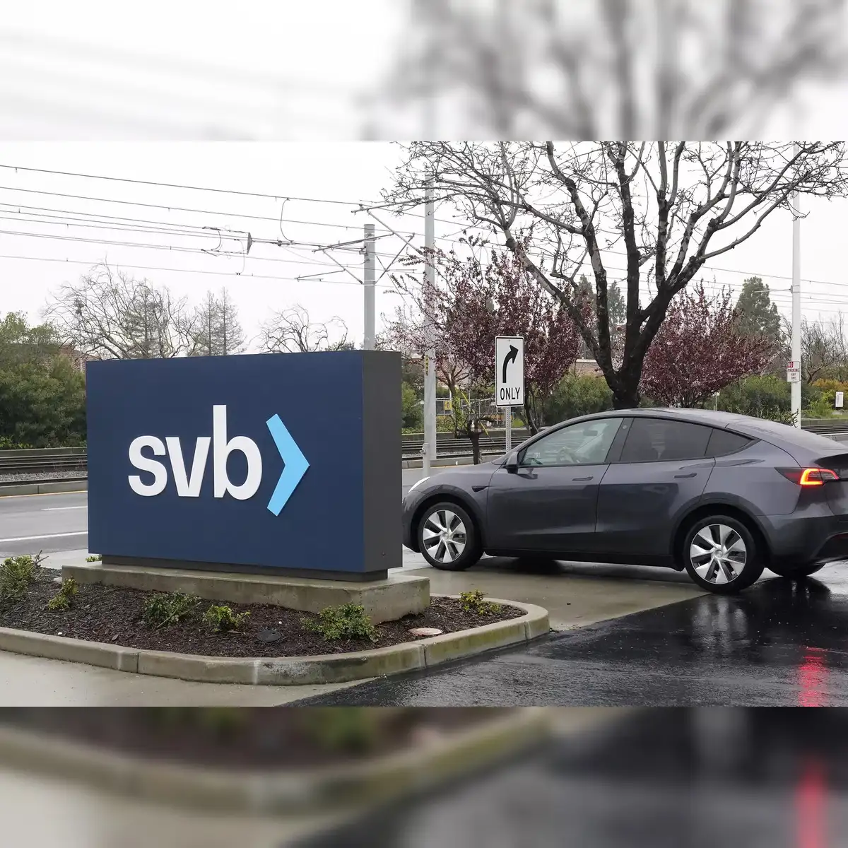 circle: Crypto firm Circle reveals $3.3 billion exposure to Silicon Valley  Bank - The Economic Times