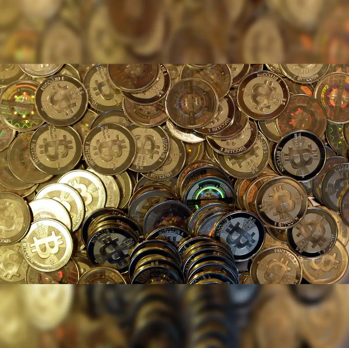 Bitcoin (BTC USD) lags S&P 500 for first time since 2014 as AI stocks lead  2025 rally – gold and silver also gain