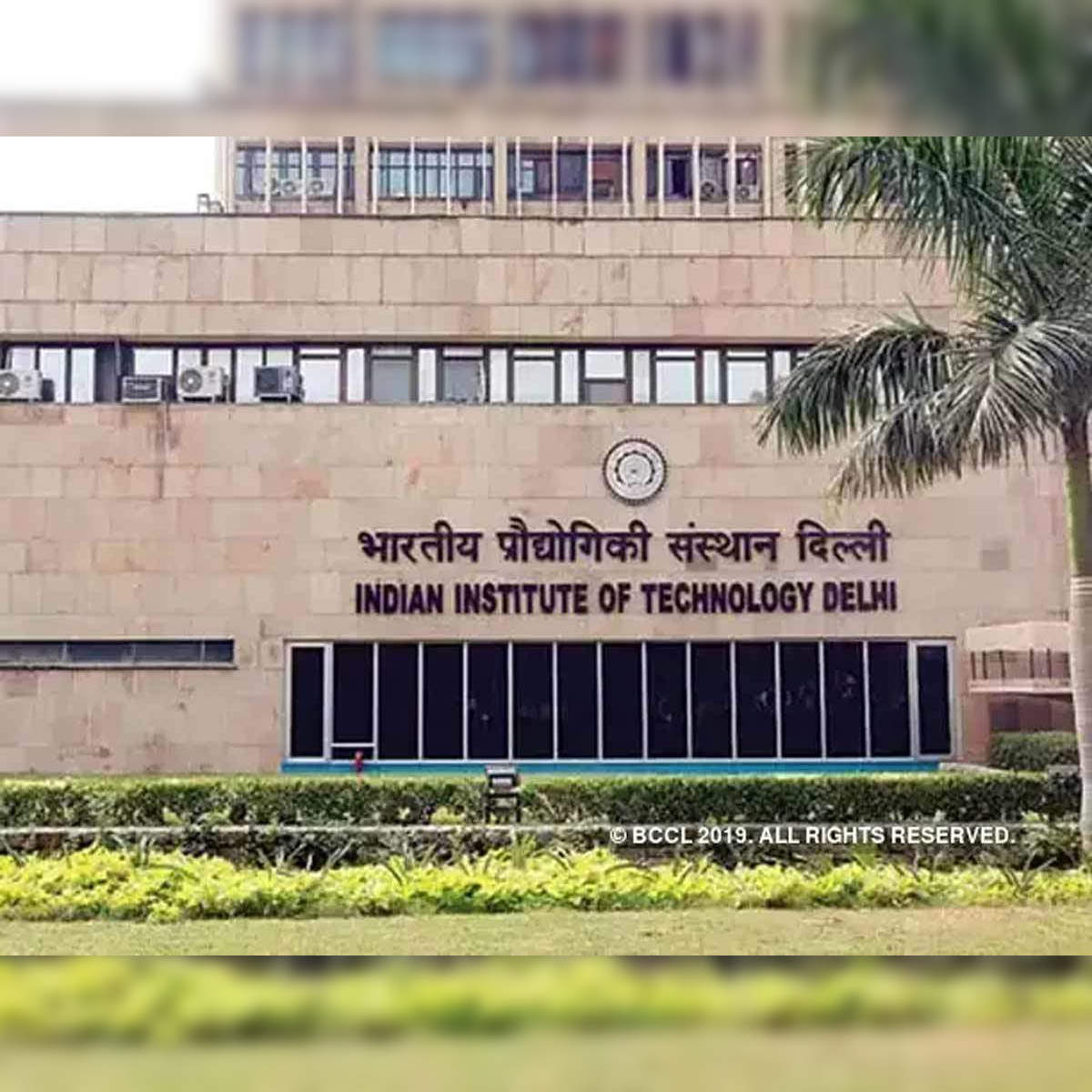 Top Two IITs: IIT Delhi Vs IIT Bombay