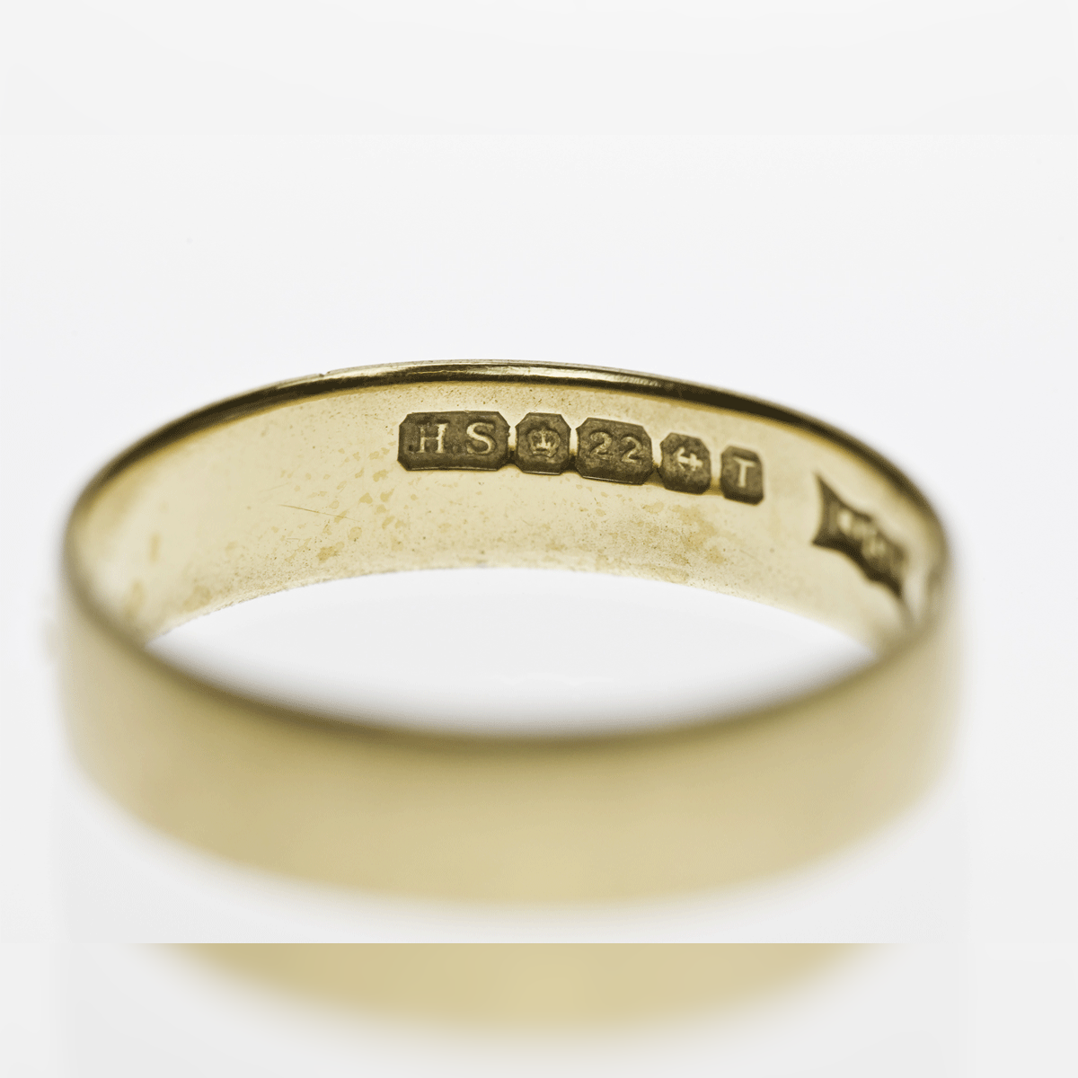 Golden (base) GR26 Men Brass Finger Ring, 10 at Rs 170/piece in Surat | ID:  2851237954733