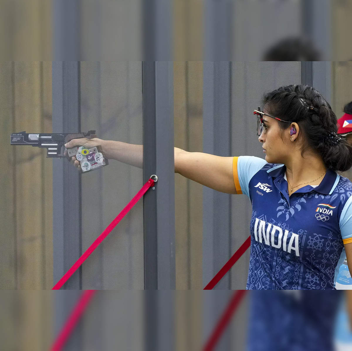 Shooter Manu Bhaker finishes 5th, secures 11th Olympic quota for India -  The Economic Times