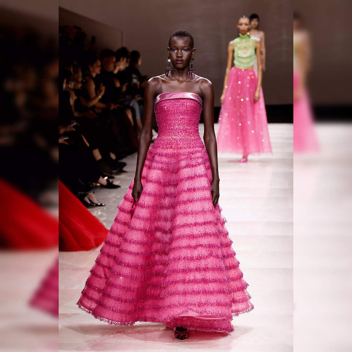 Emporio Armani Spring 2023 Ready-to-Wear Fashion Show | Vogue