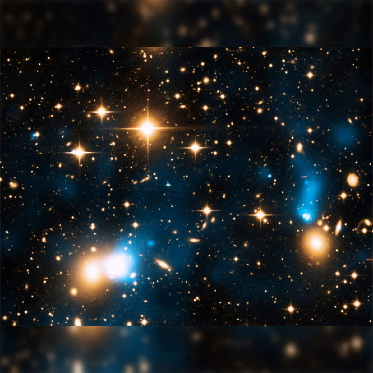Stars Glitter Like Diamonds in Spectacular Hubble Telescope Photo
