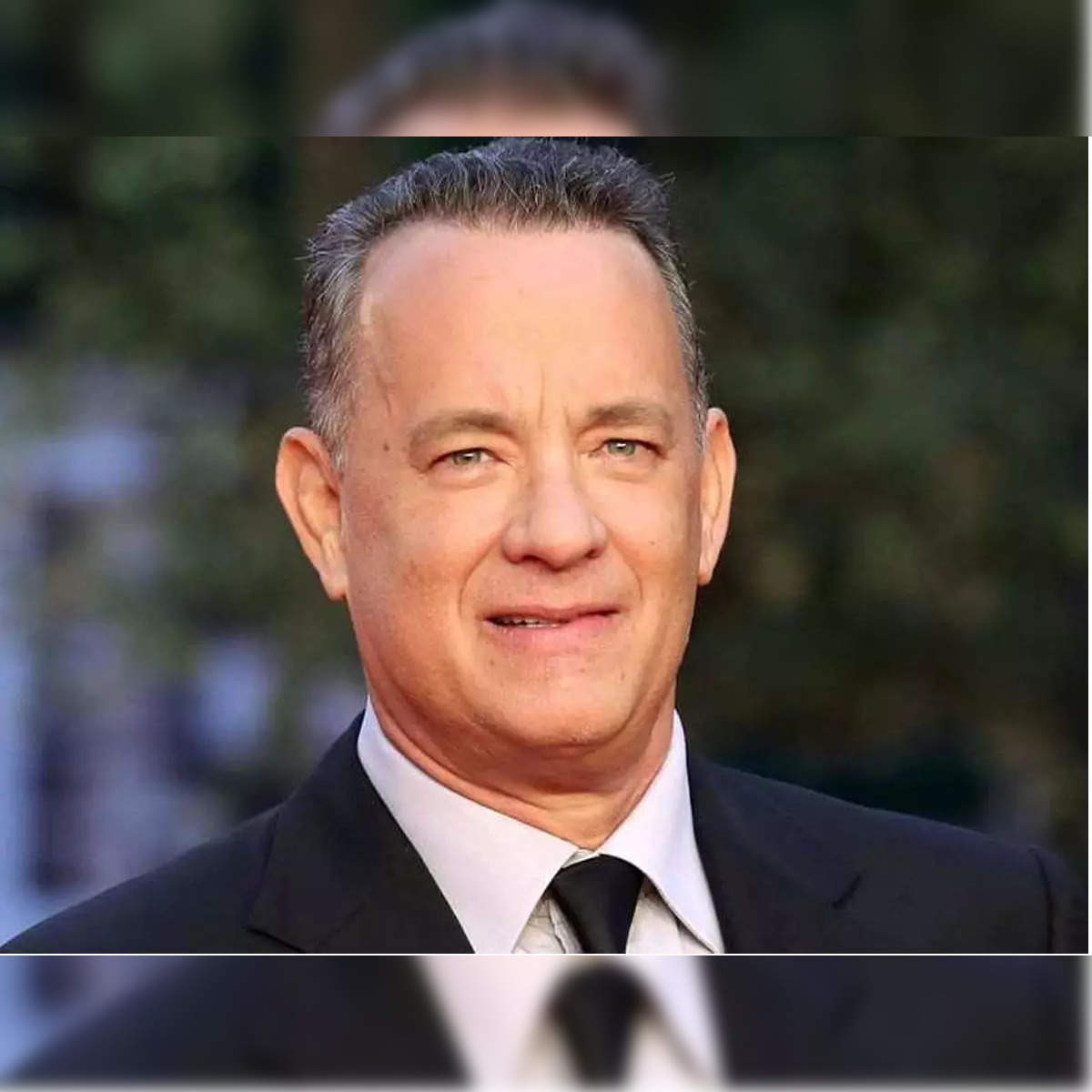 Watching Movies: Tom Hanks Lives In An Airport And Wears A Vintage