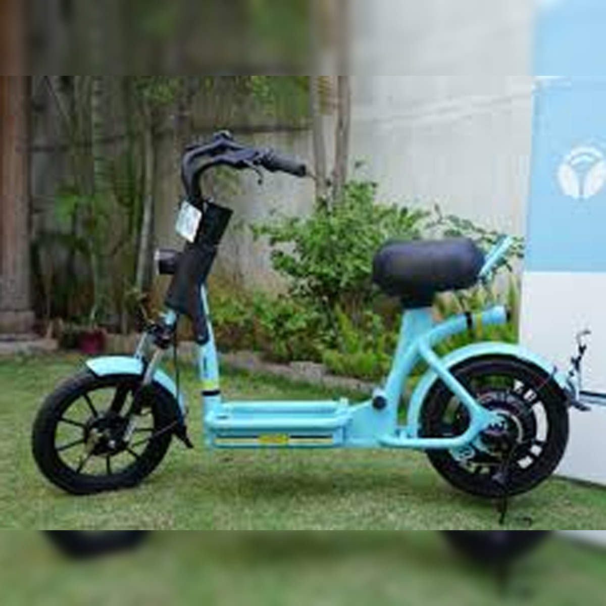 Yulu miracle store bike price