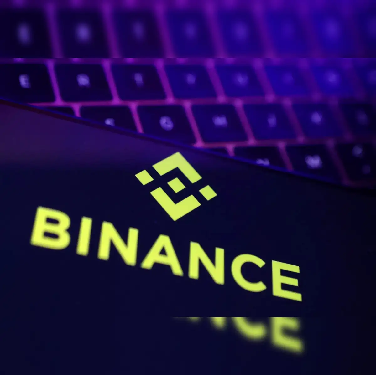 binance: Crypto exchange Binance hit by outflows of $780 million in last 24  hours - The Economic Times