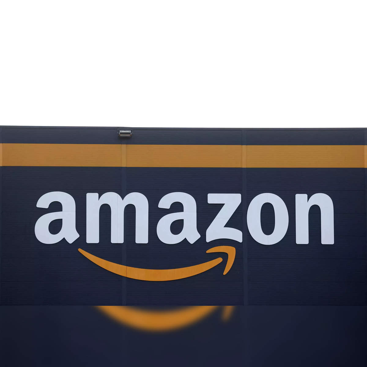 Amazon: Amazon plans discount store in US to fight China's Temu and Shein:  report - The Economic Times