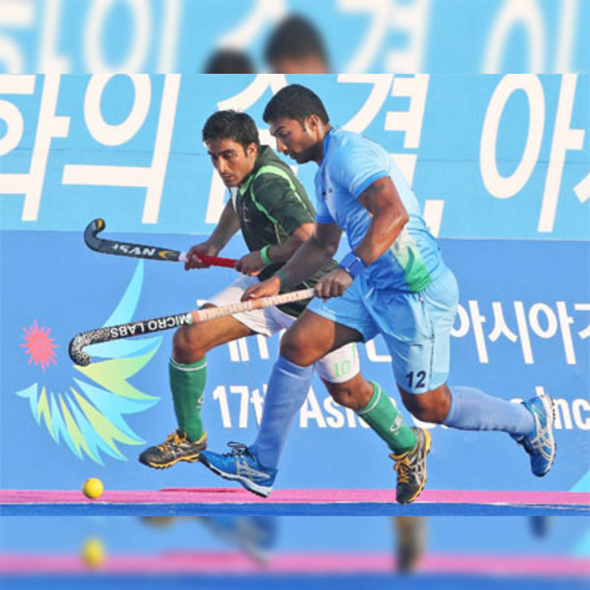 Terry Walsh: Asian Games 2014: India play China in crucial last hockey  game, need draw to progress - The Economic Times