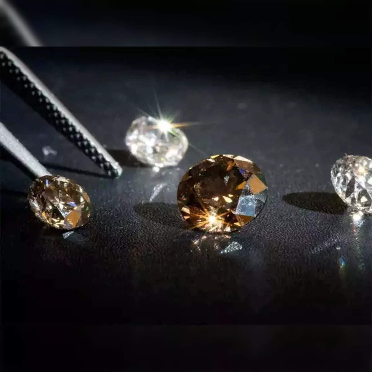 Why Lab Grown Diamonds Are Superior: A Detailed Comparison