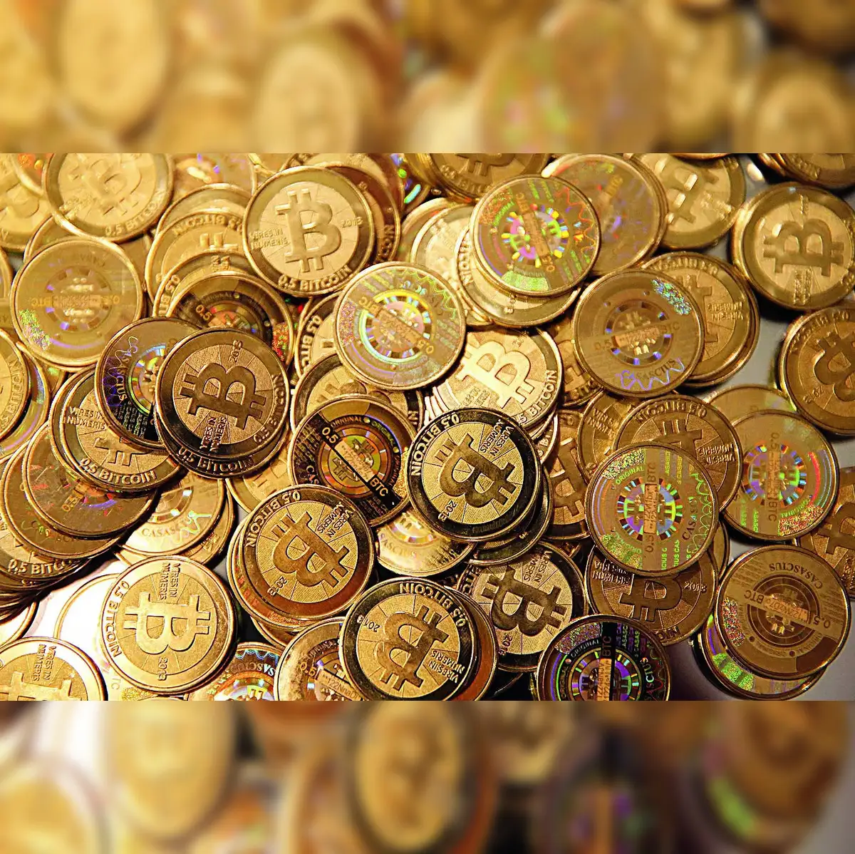 Cryptocurrency Price on May 27: Bitcoin falls below $68.7k level; Dogecoin,  Chainlink decline up to 4% - The Economic Times