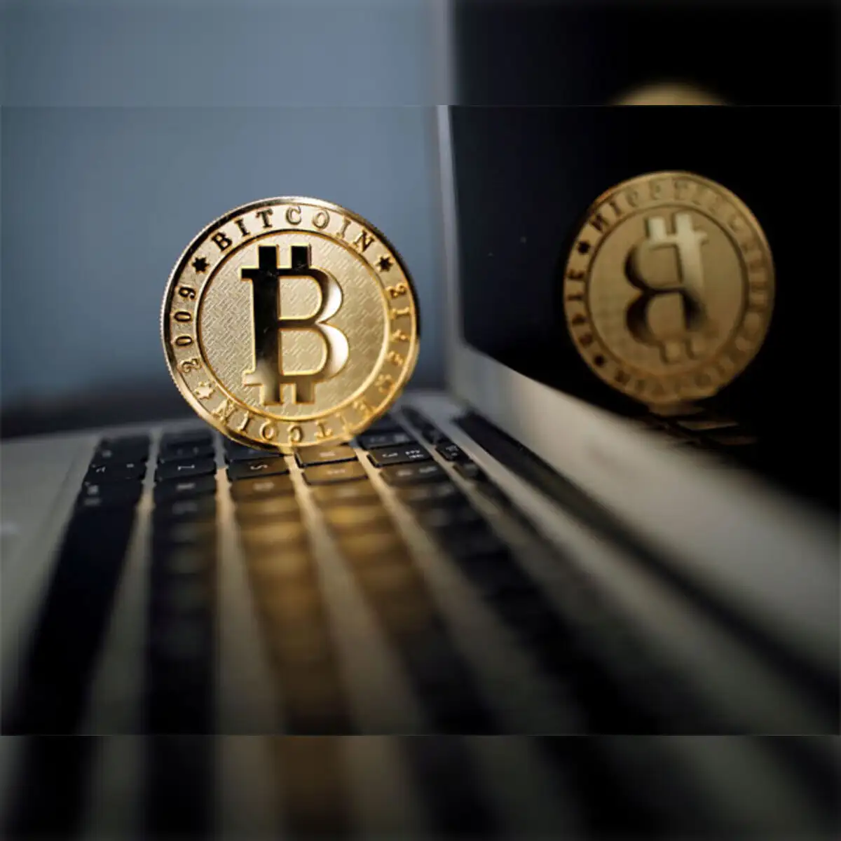 Bitcoin: How cryptocurrencies split global central banks - The Economic  Times