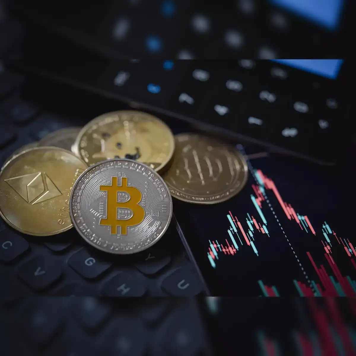 Cryptocurrencies sink as $1.5 billion in bullish bets wiped out - The  Economic Times