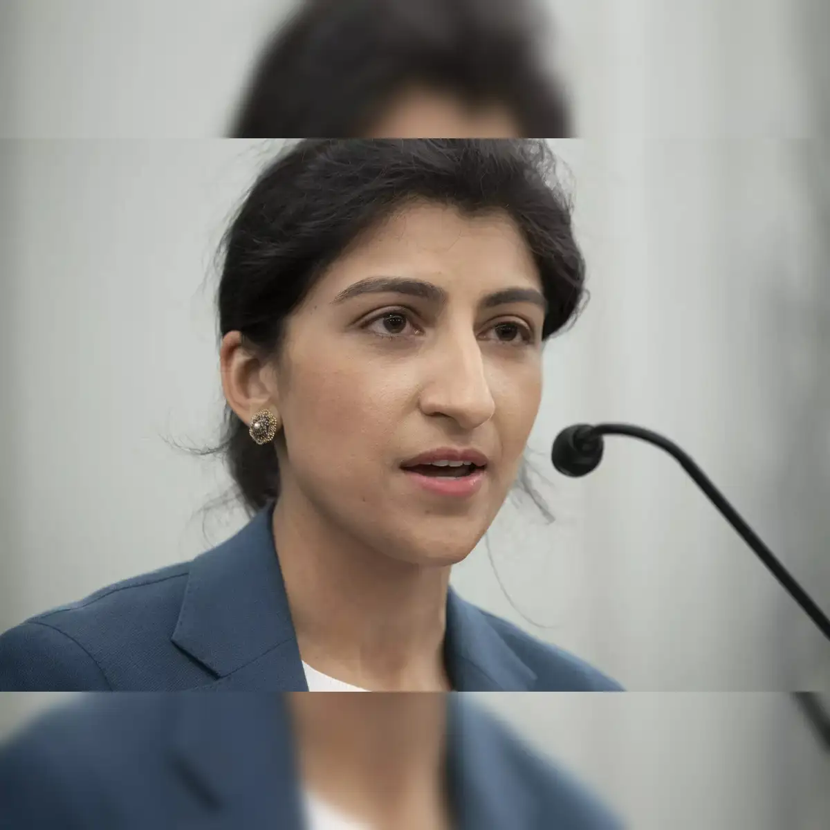 Amazon asks US FTC to recuse Chairwoman Lina Khan - The Economic Times