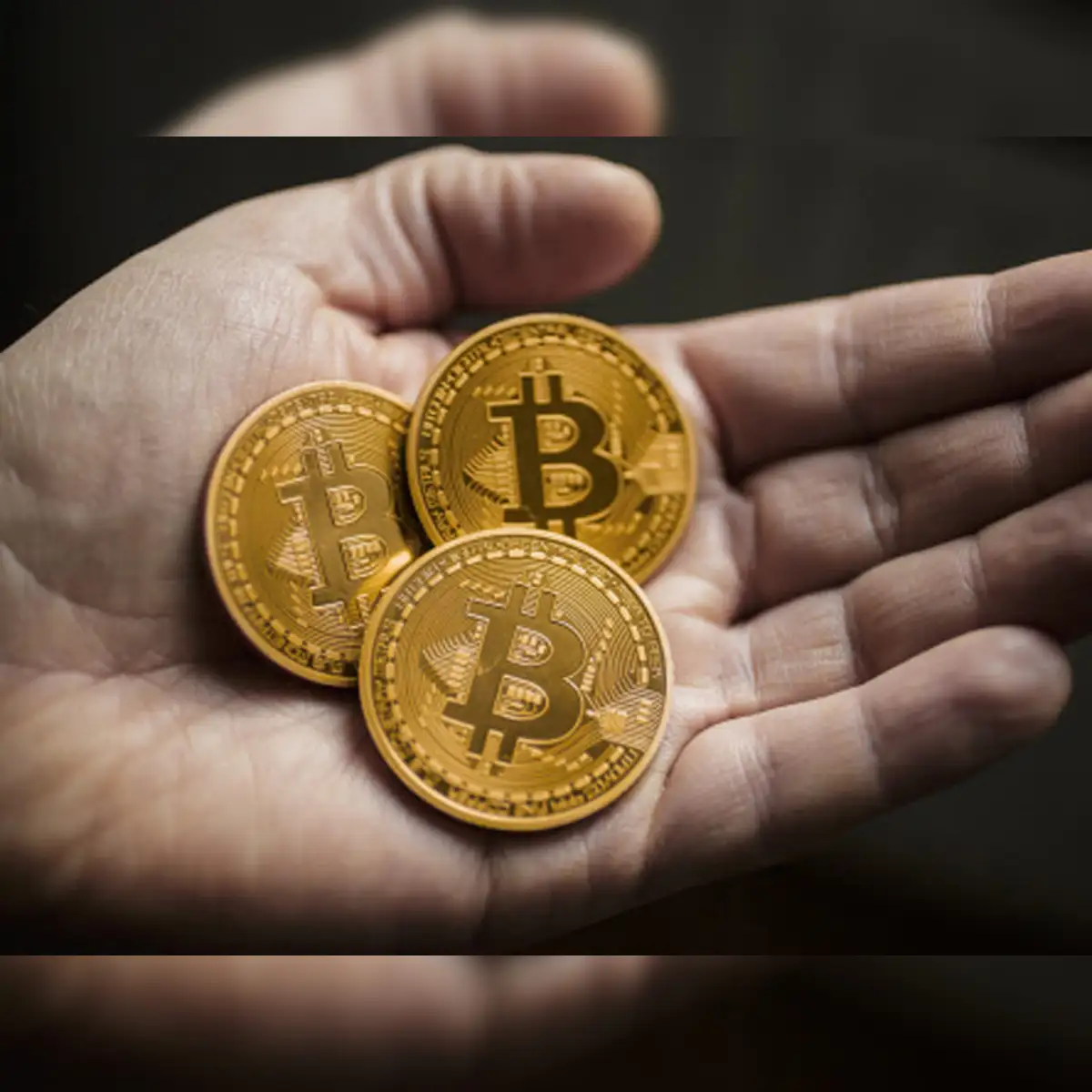 Bitcoin passes $30,000 for the first time - The Economic Times