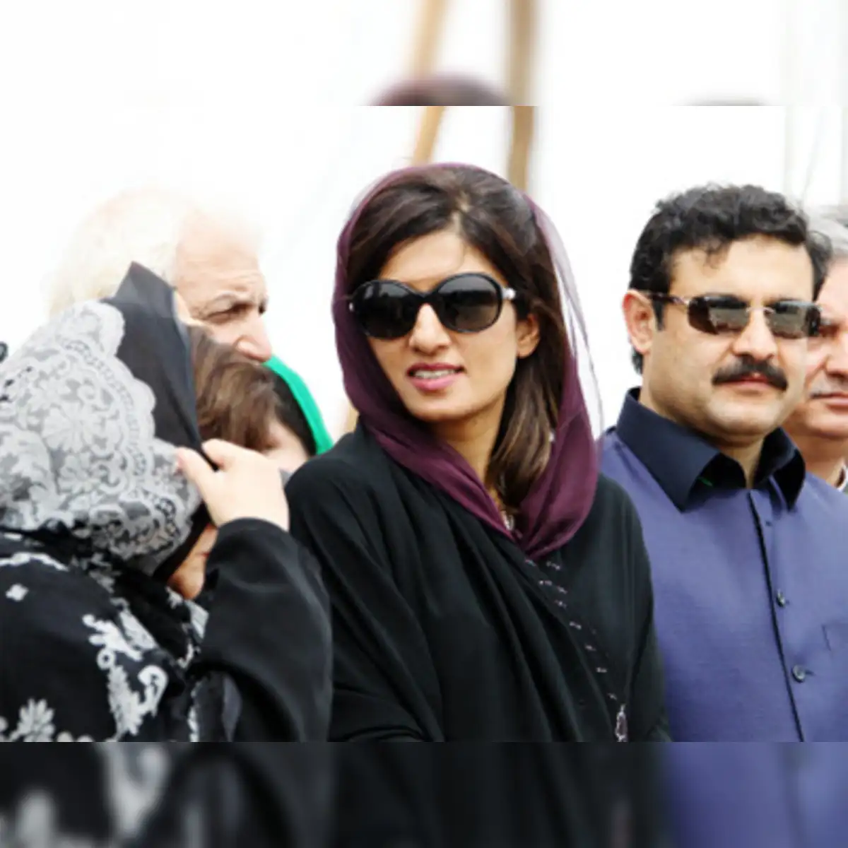 Hina Rabbani Khar Dresses
