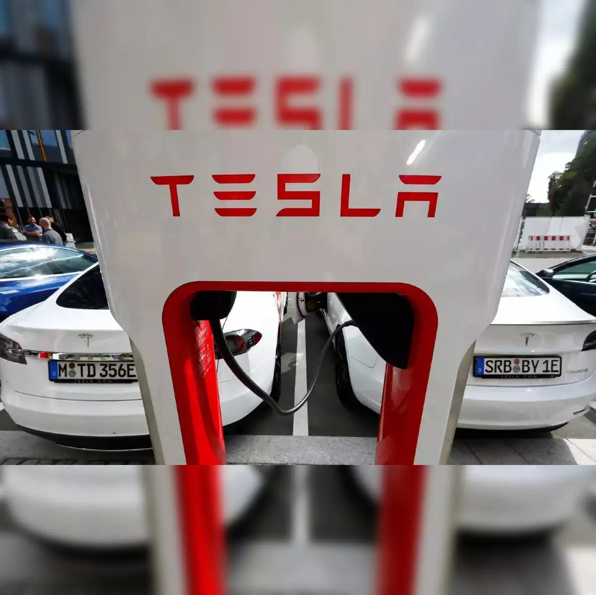 Tesla Bitcoin: Tesla sells majority of Bitcoin after turbulent crypto foray  - The Economic Times