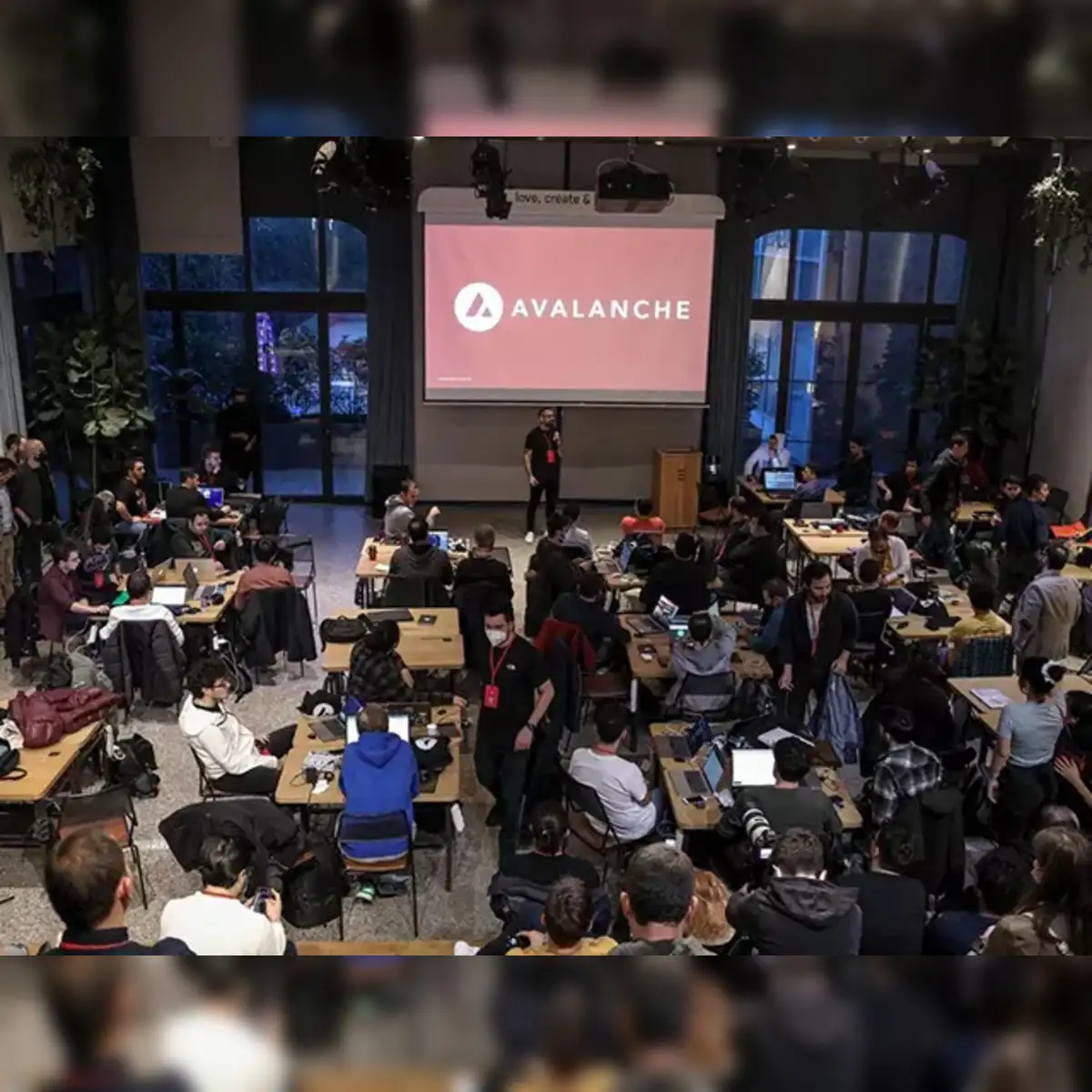Are you a global blockchain project looking to make a mark in the Asian  markets? Get set for the Avalanche Hackathon that is all set to offer US$ 5  million+ in prizes -