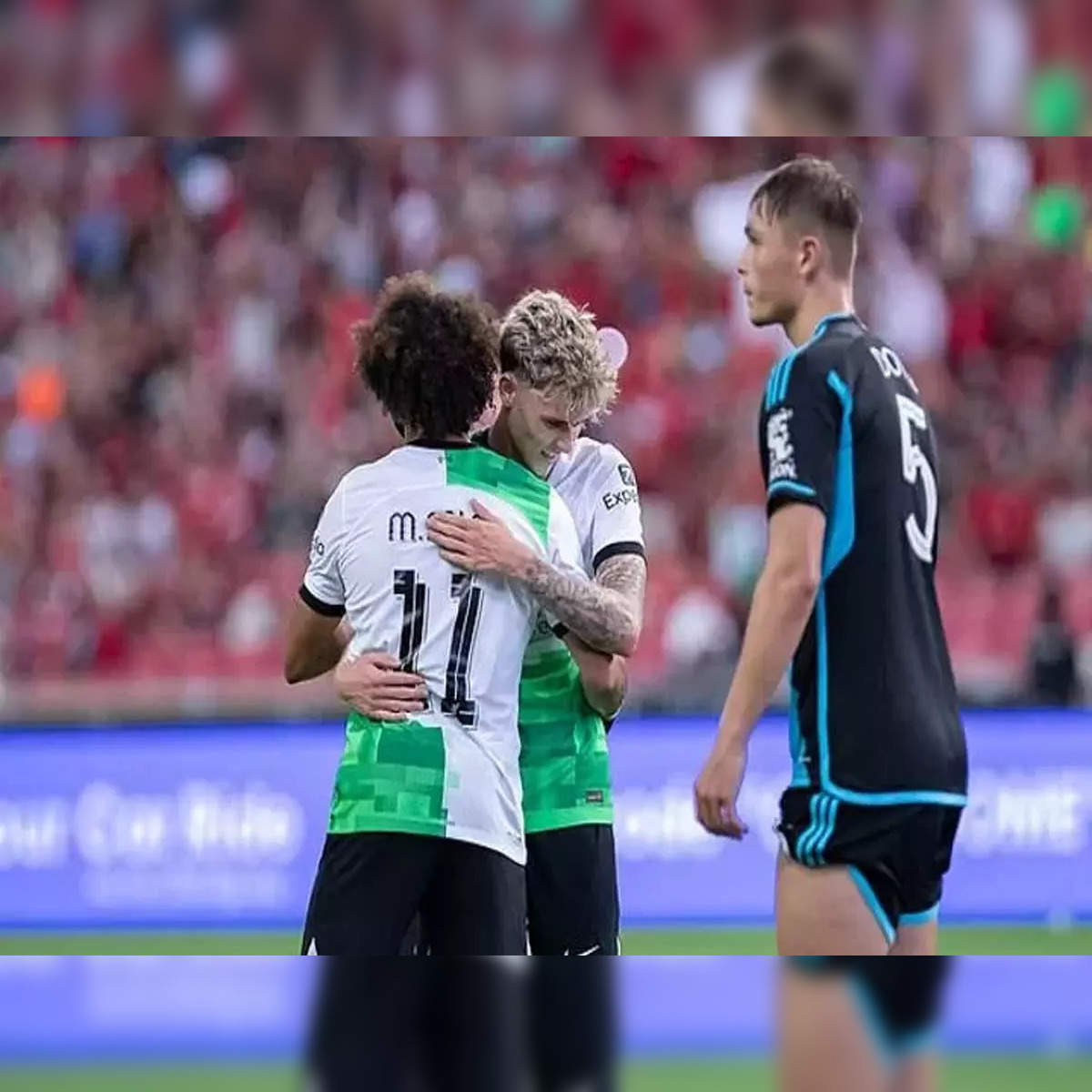 Bayern defeat Liverpool in high-scoring Singapore friendly as Premier  League return nears