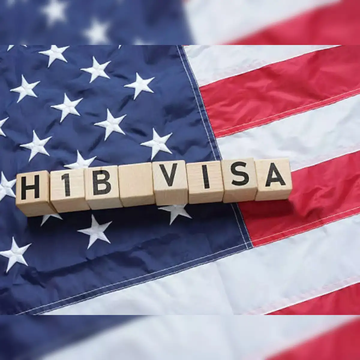 The $100K question. Who pays the H-1B fees — you or your employer? - The  Economic Times