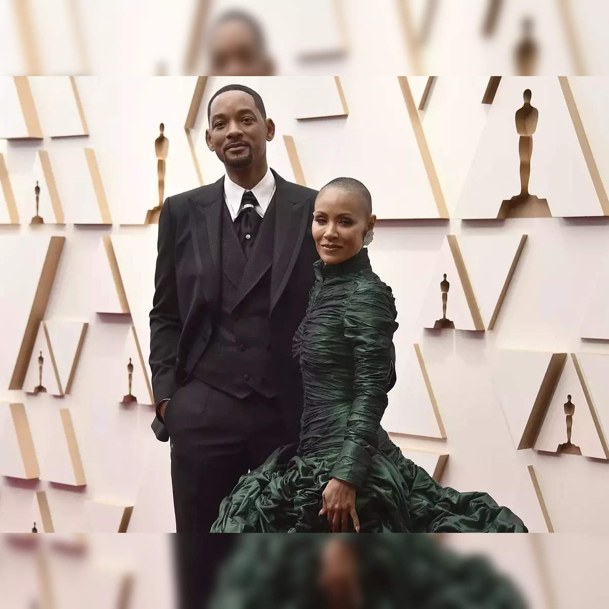 With 'Hunger Games' Actress as His Date, Jaden Smith Rocks a Dress