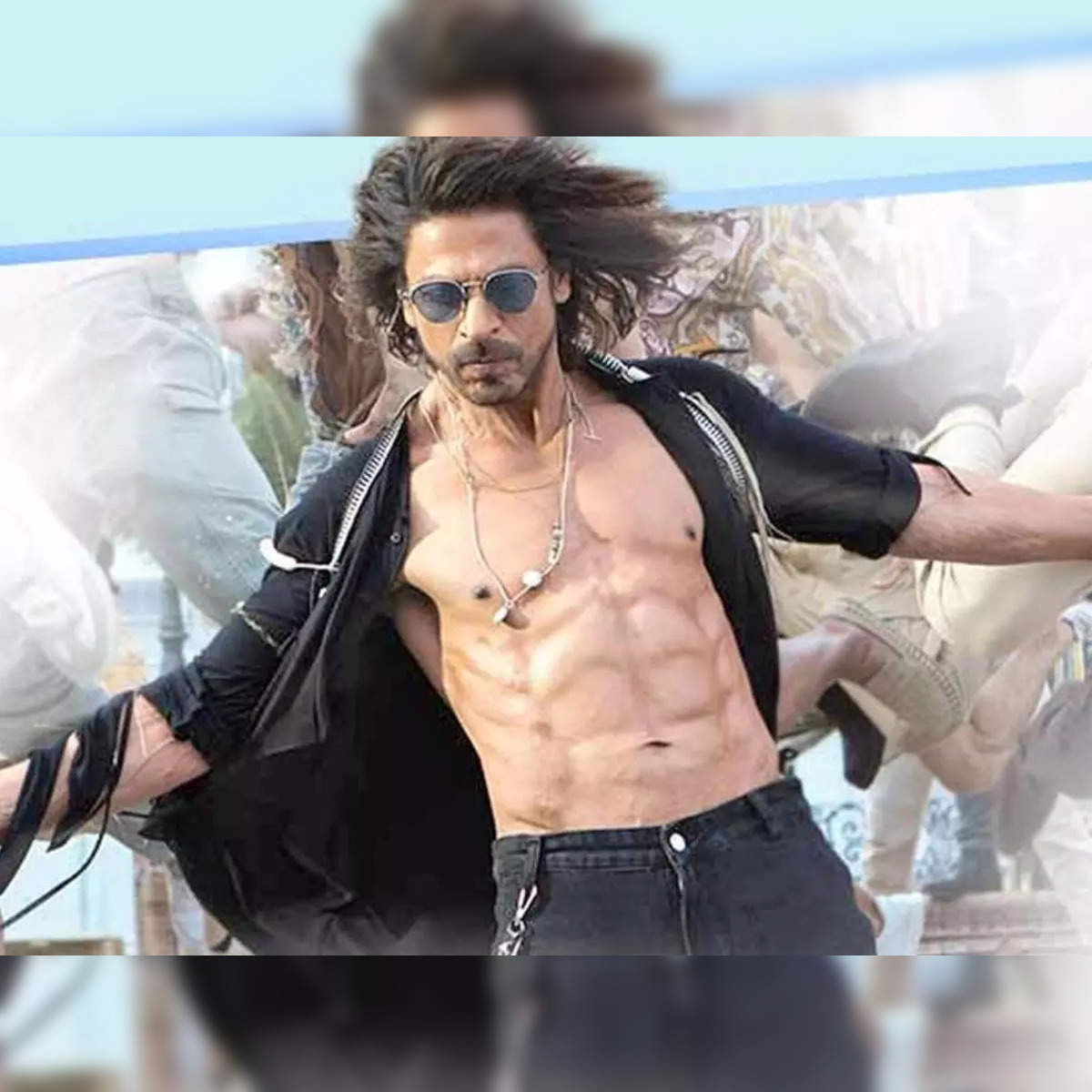 Did SRK wear body suit to fake a toned body in Pathaan? Viral