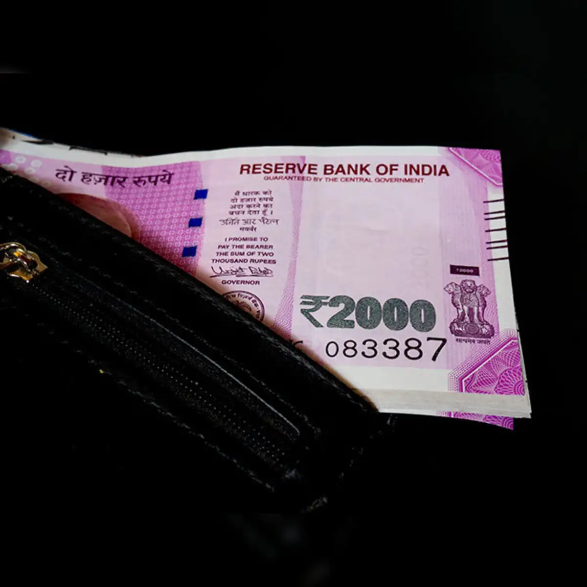 Rupee: Rupee drops by 10 paise on inflation worries, strong dollar - The  Economic Times