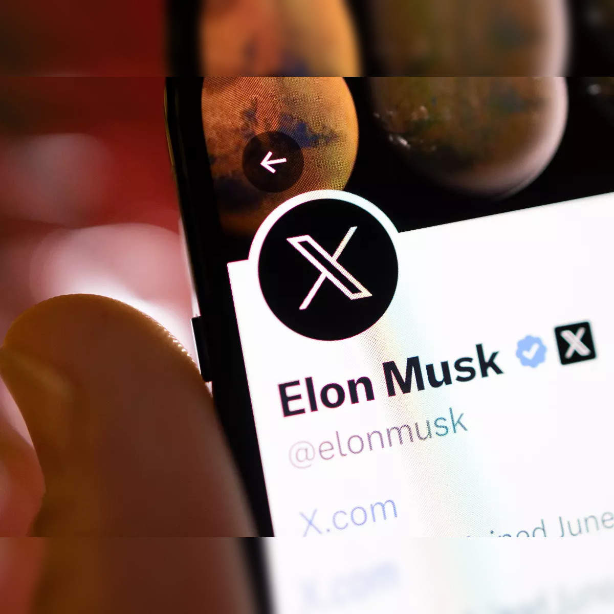 Elon Musk forces Apple App Store to rename Twitter 'X
