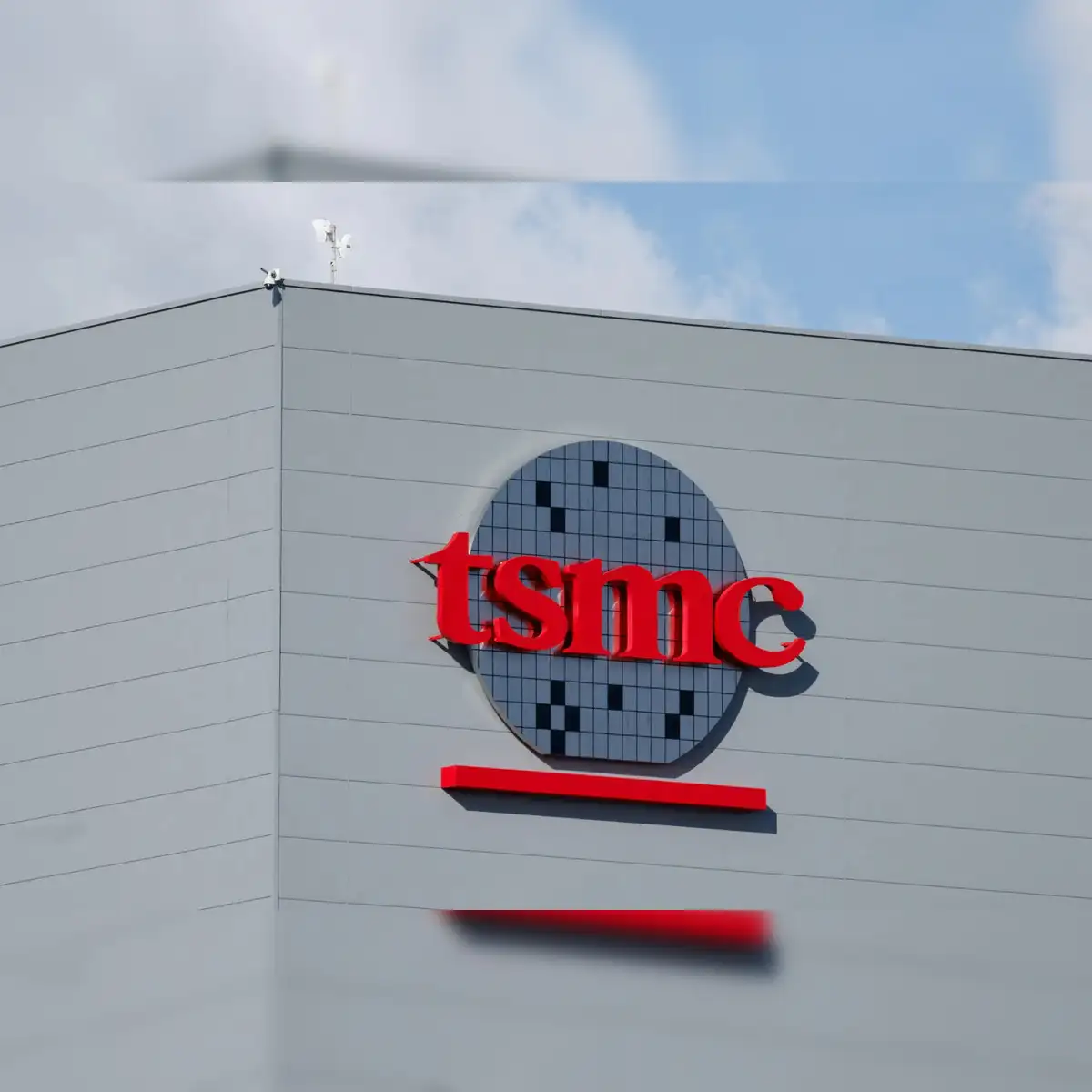 tsmc stock: TSMC stock rises after Q3 profit jumps 39.1% on AI boom -  should you invest? - The Economic Times