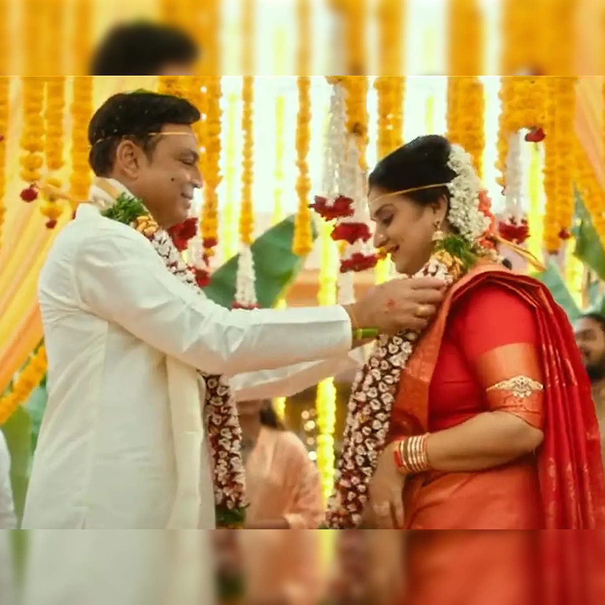 Pavithra Lokesh Xxx - Naresh Pavithra Lokesh wedding: Telugu star Naresh marries co-star Pavithra  Lokesh in an intimate ceremony - The Economic Times