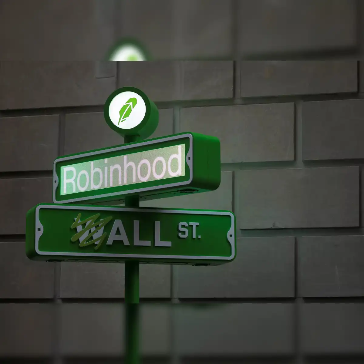 Robinhood Markets Inc: Robinhood says SEC issued subpoena related to crypto  operations - The Economic Times