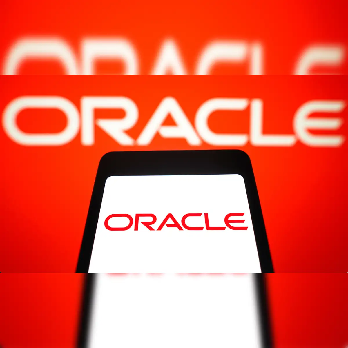 Oracle Stocks Surge 10% as Investors Buy the Dip Post-Claude Code ...