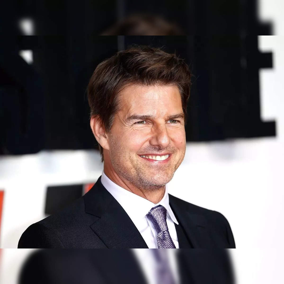 Tom Cruise is a Vivacious Valkyrie: Photo 1605871 | Tom Cruise Photos |  Just Jared: Entertainment News