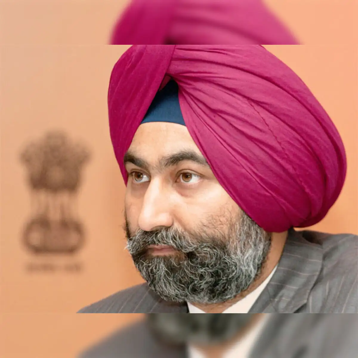 Malvinder Mohan Singh: Fortis Healthcare co-owner Malvinder Mohan Singh  restrained from selling assets - The Economic Times