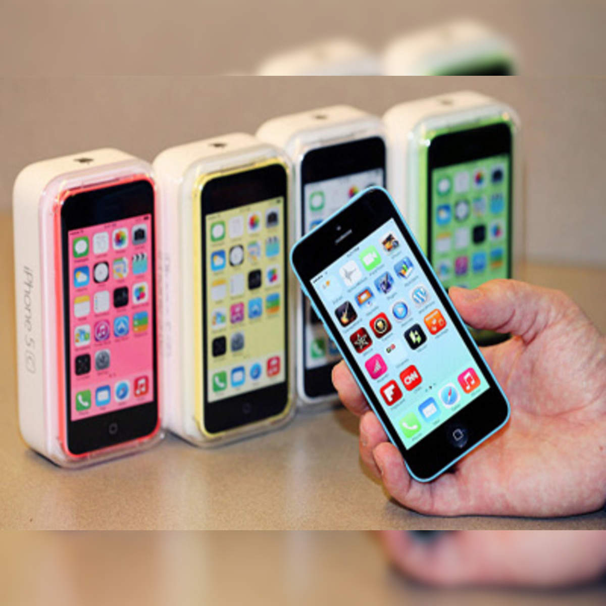 Samsung: Apple plans to launch cheaper 8GB version of iPhone 5C to shore up  sales in India - The Economic Times