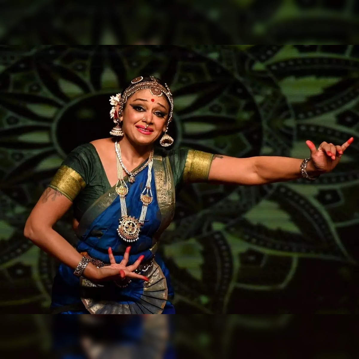 Shobana Jeyasingh Dance's Staging Schiele at the Queen Elizabeth Hall –  Lucy Writers Platform
