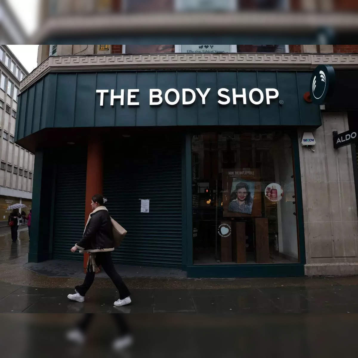 Cosmetics giant The Body Shop files for bankruptcy, closing all US stores  and dozens of Canadian locations