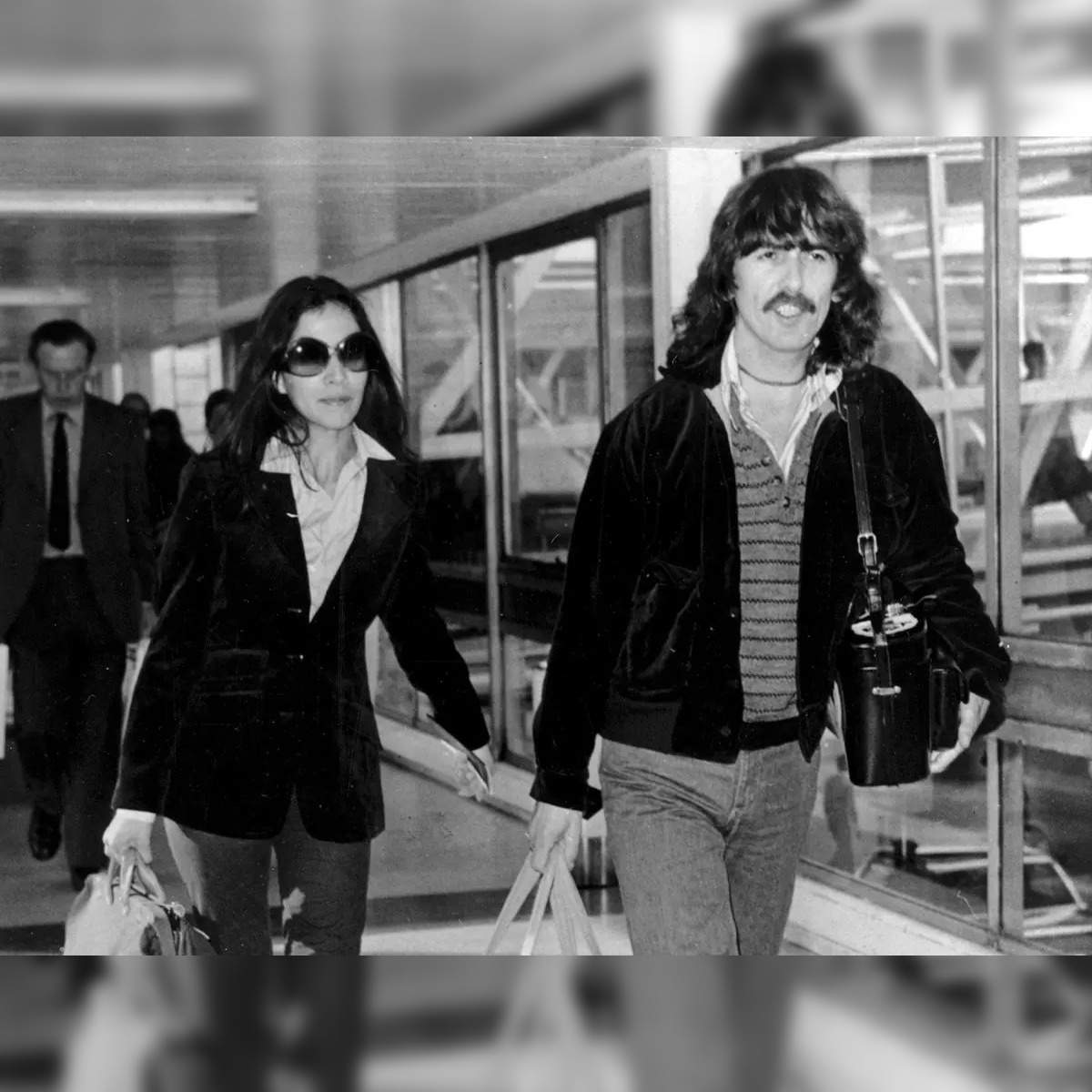 FLASHBACK: GEORGE HARRISON BECOMES THE FIRST SOLO BEATLE TO TOUR