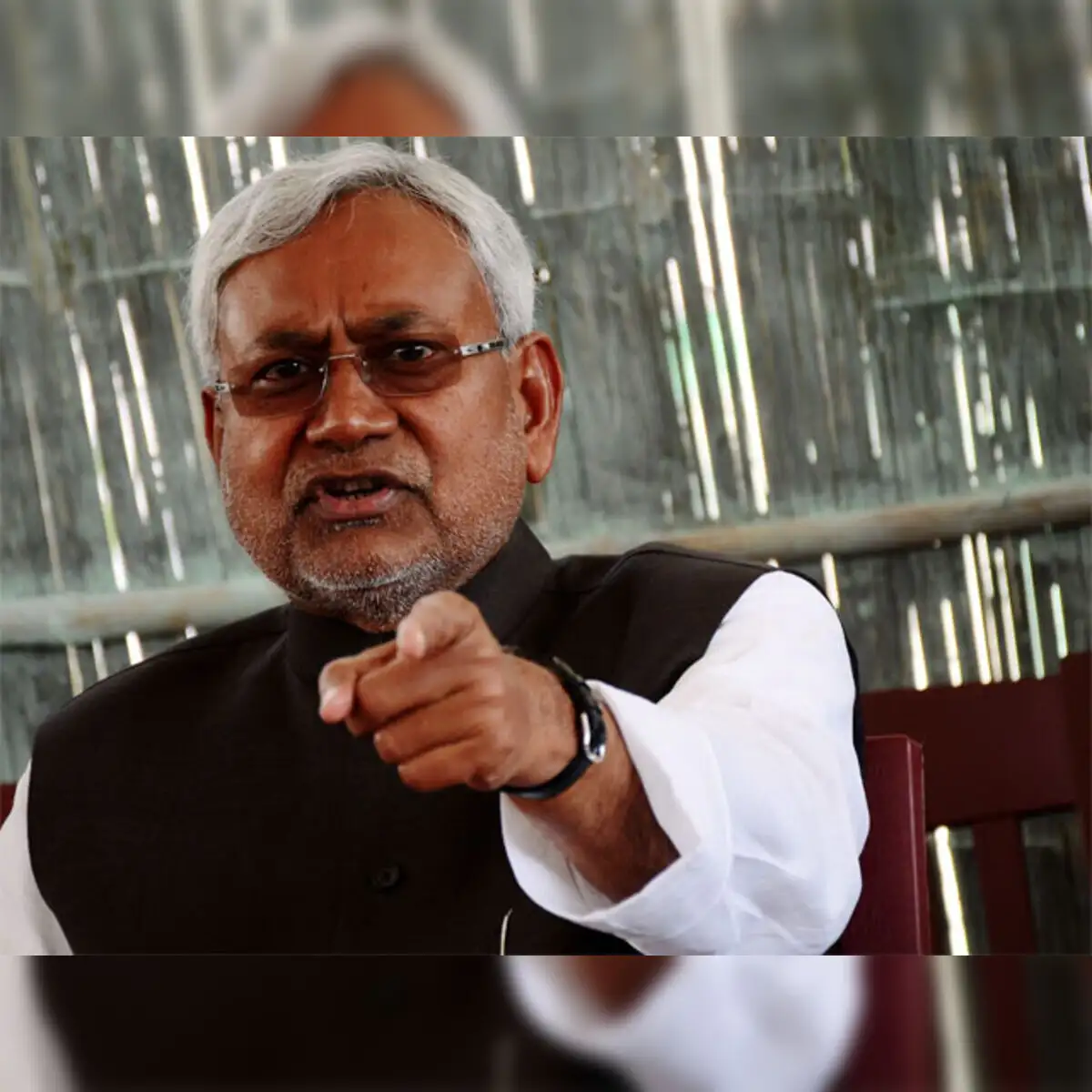 Nitish Kumarさん専用 7 resolves: Nitish Kumar holds meeting with officials for faster