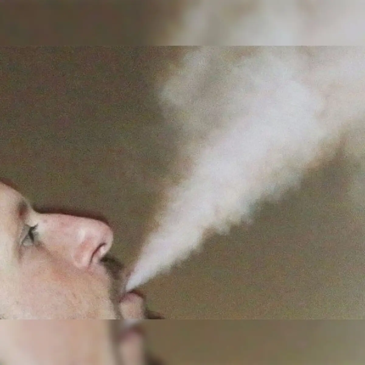 photos de cigarette électronique Asia Minute: Singapore faces major drug challenge main image 0