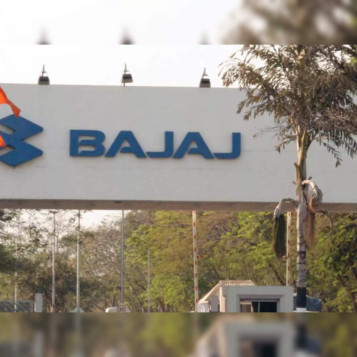 Bajaj Auto Q3 net slips 22% on high input costs - The Economic Times