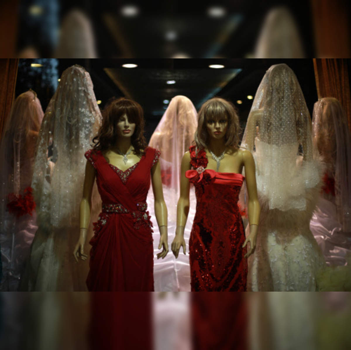 sale: Garments displayed on mannequins sell 43% faster, say retailers - The  Economic Times