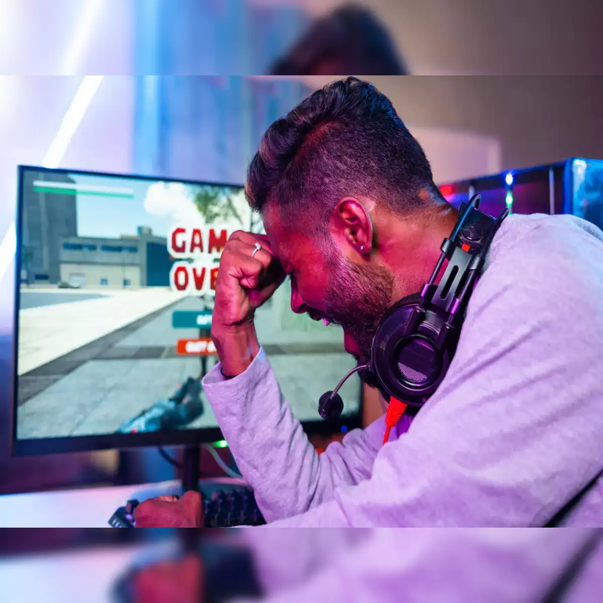 How real money gaming addiction dragged thousands of people into debt  crisis - The Economic Times