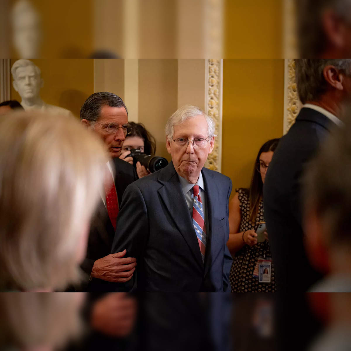 Video: Mitch McConnell freezes up during news conference